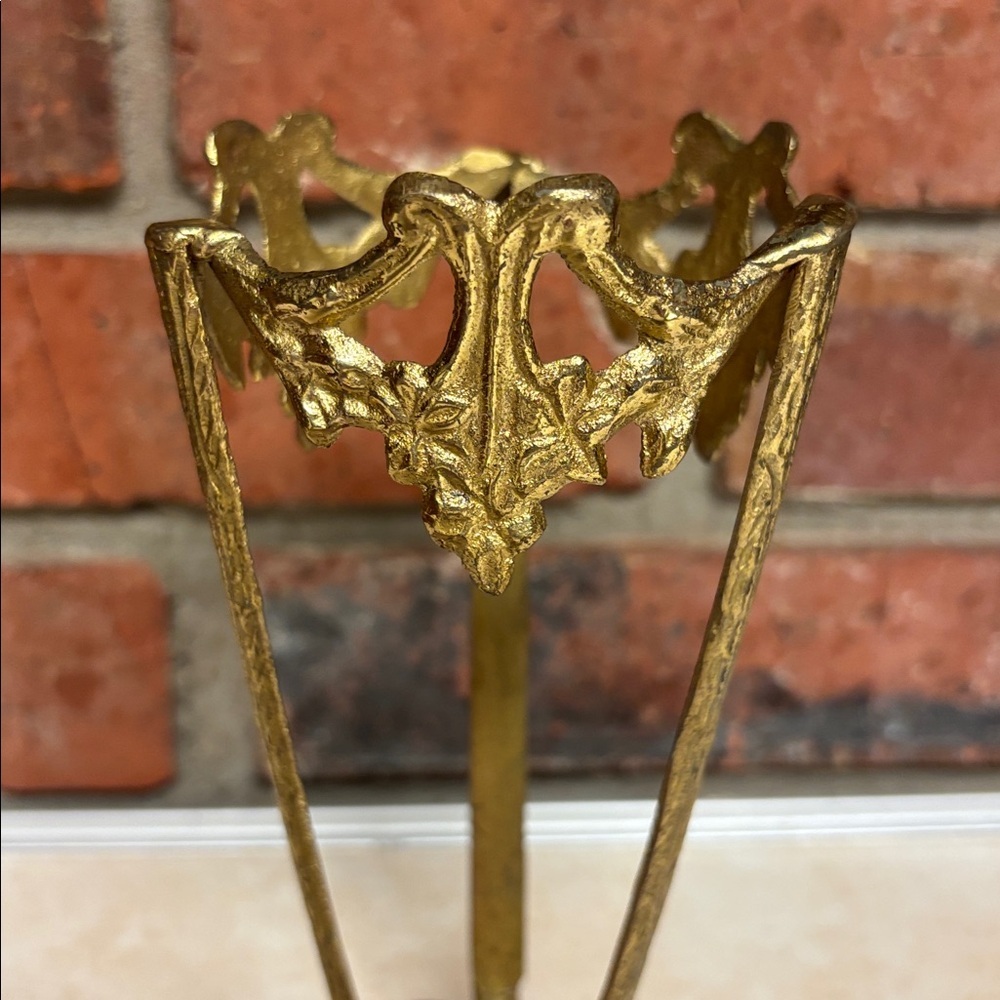 Vintage Cast Brass Stand For Vase/Grape Leaves & Vines Motif - Picture 2 of 7